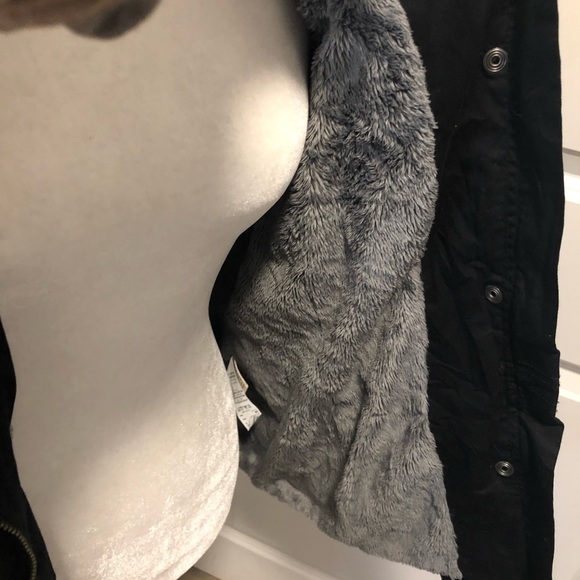 Ll Bean ladies fleece lined jacket size medium - Picture 4 of 5